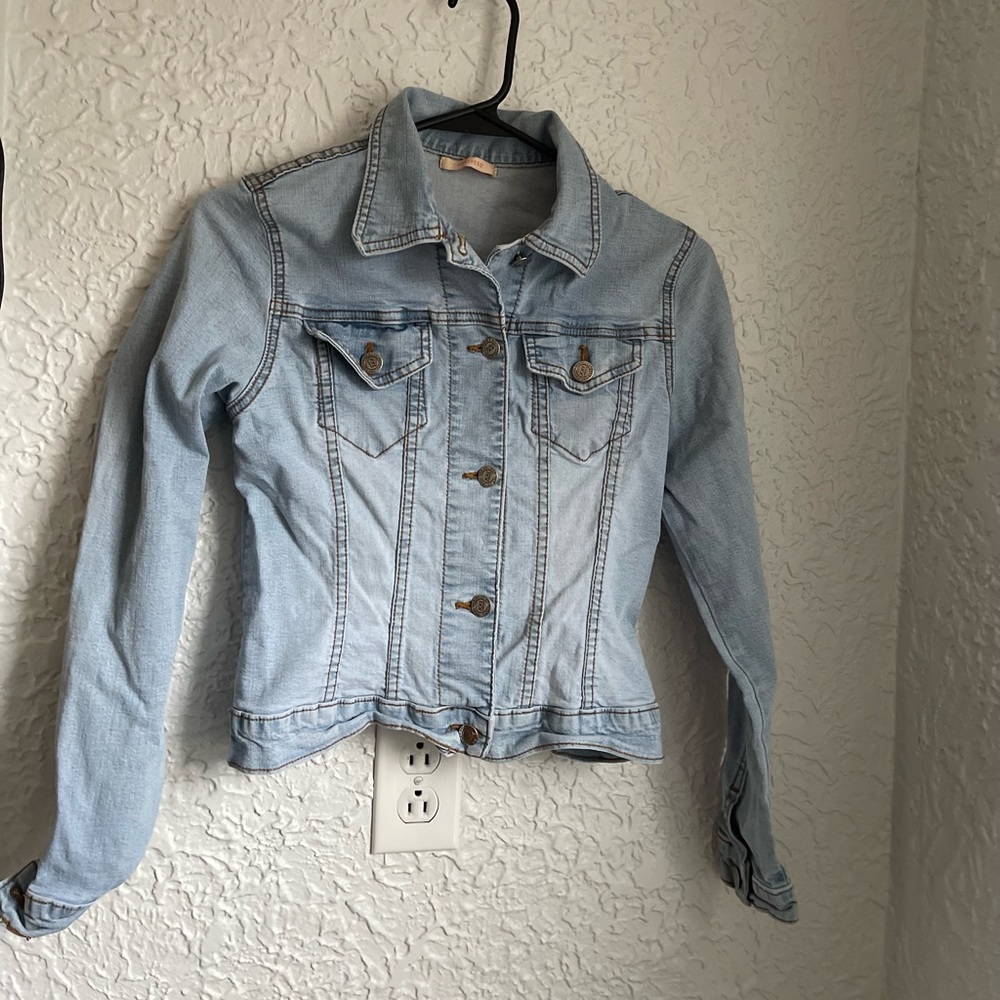 Forever 21 Jean jacket - Picture 1 of 3